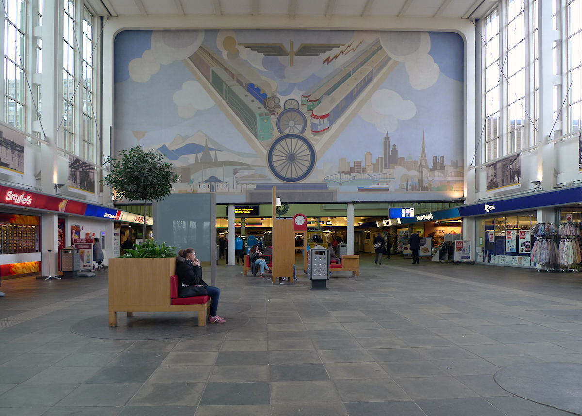 Stationshal voor de renovatie, 2016